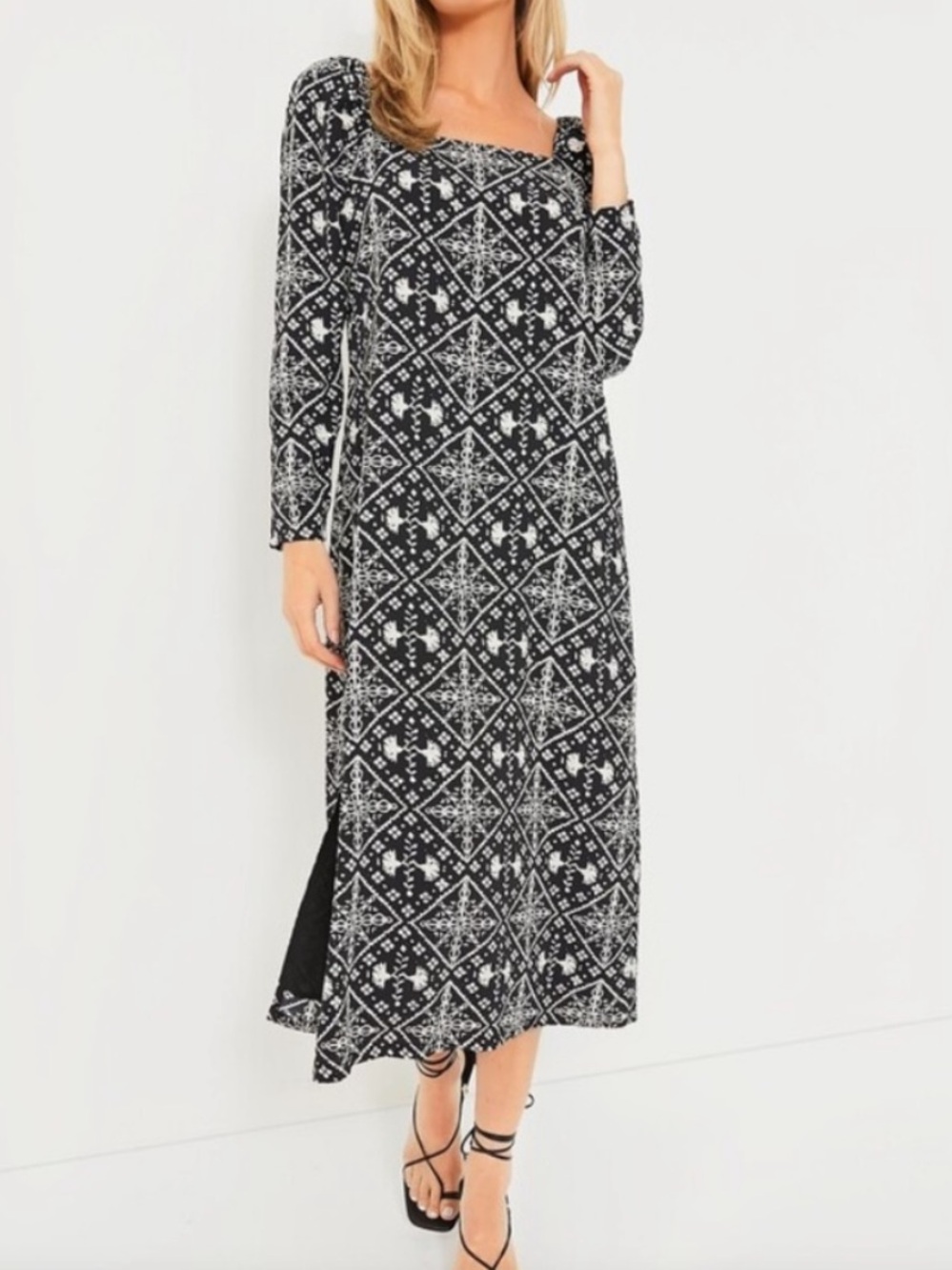 NWT Hyacinth House Tuckernuck square neck Sabrina midi dress
